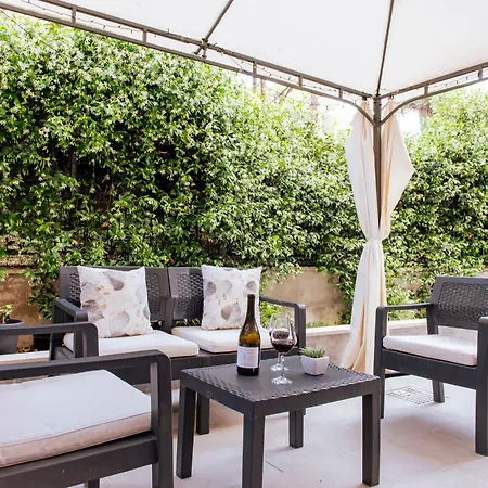 Апартаменты Casa Velarde With Terrace